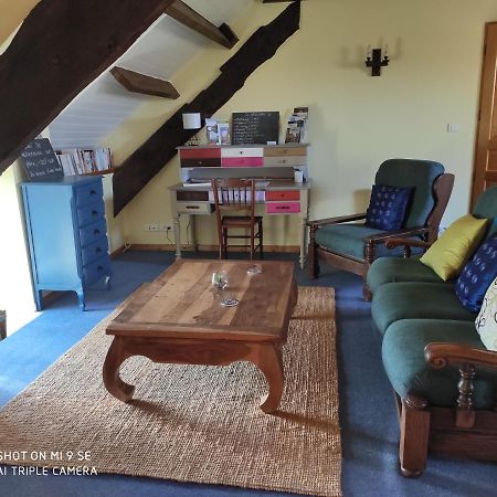 Апартаменты Gite Le Grenier Aux Portes De Broceliande Reminiac Экстерьер фото