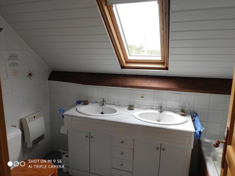 Апартаменты Gite Le Grenier Aux Portes De Broceliande Reminiac Экстерьер фото